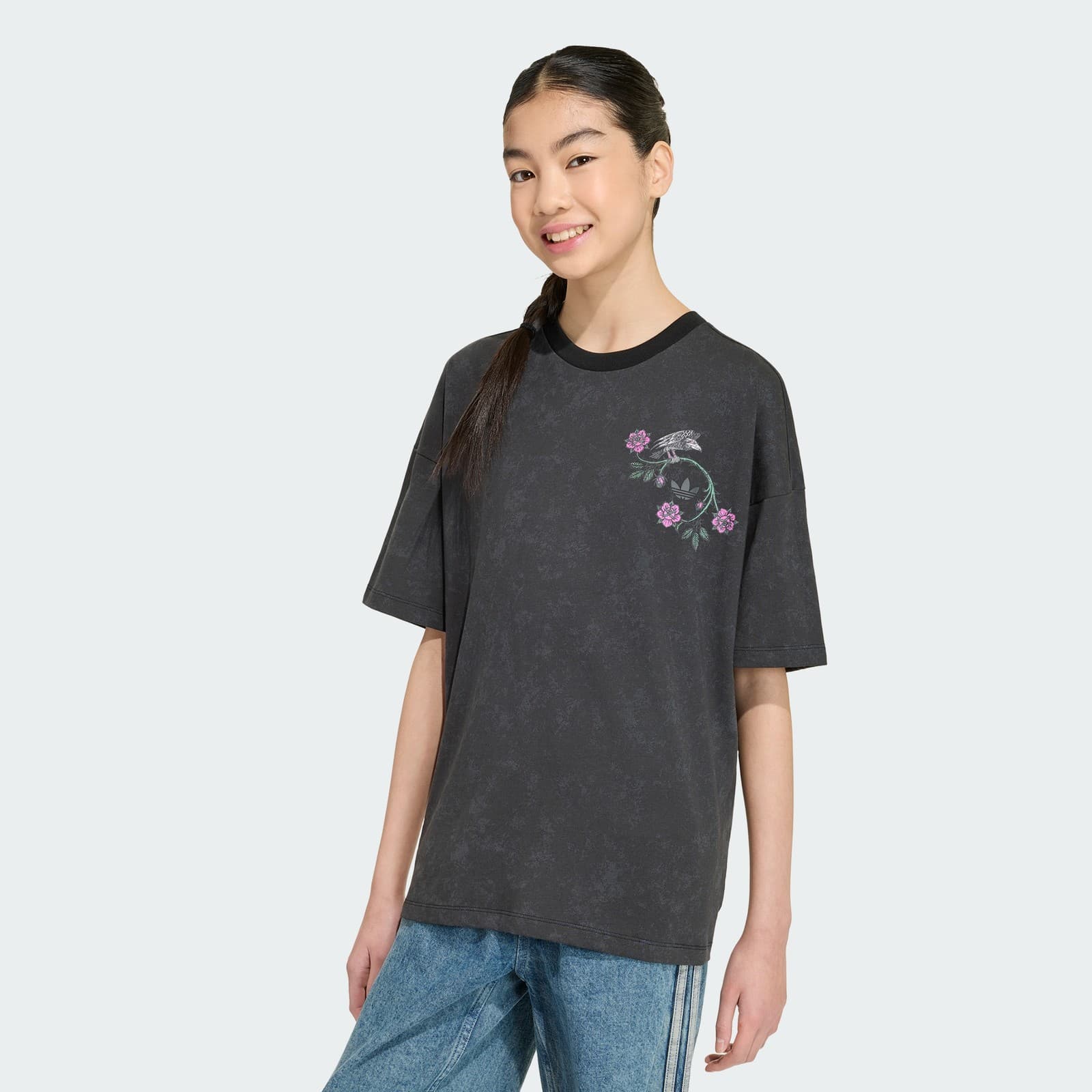 adidas Kids' DISNEY VILLAINS OVERSIZED WASHED GFX TEE - Black - Size L - Image 1