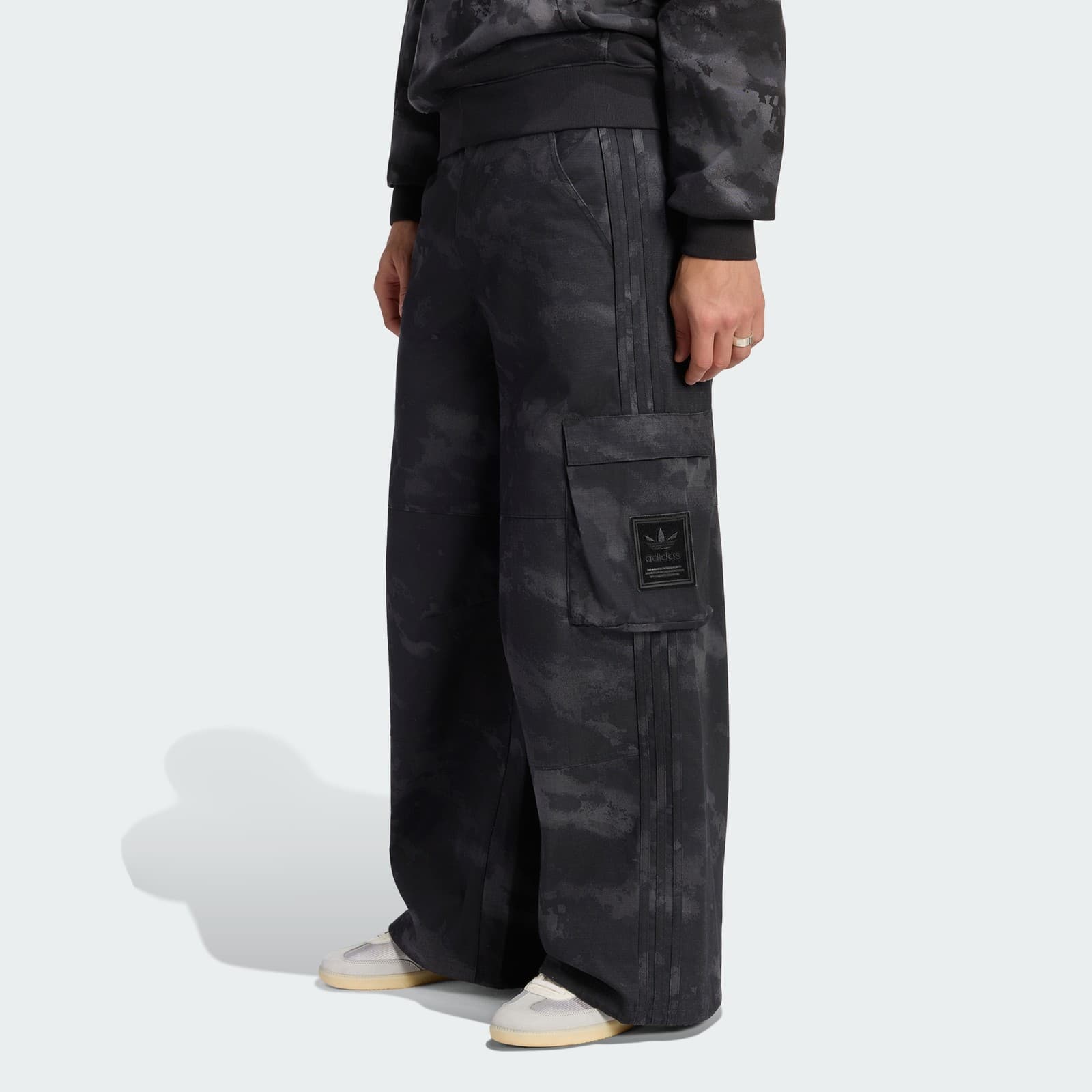 adidas Men's CAMO PANTS - Black - Size XL - Image 1