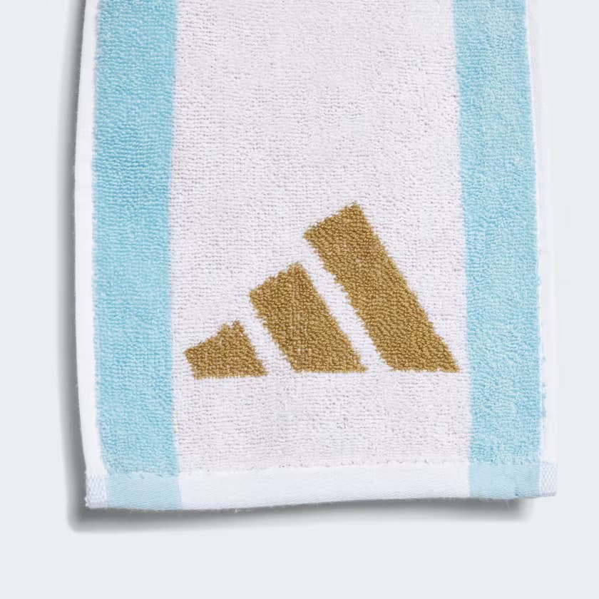 adidas Men's Argentina 26 Home Football Fan Towel - Image 3