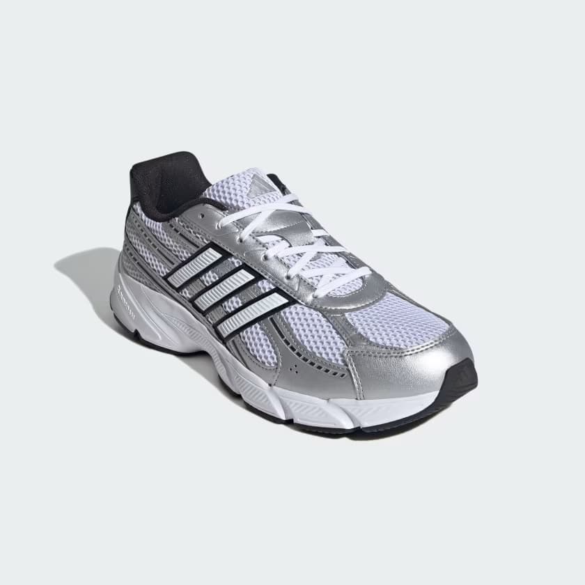 adidas Men's TECHNOCHAOS 2000 Shoes - Cloud White/Core Black - Size 10 - Image 4