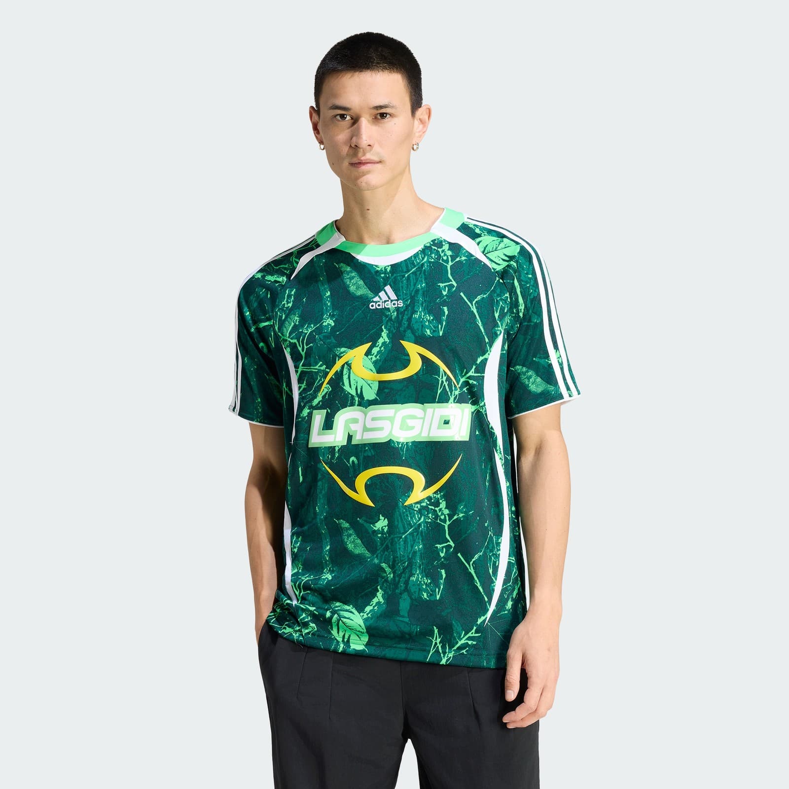 adidas Men's Graphic Jersey - Screaming Green/Aurora Ivy/Collegiat - Size M - Image 1