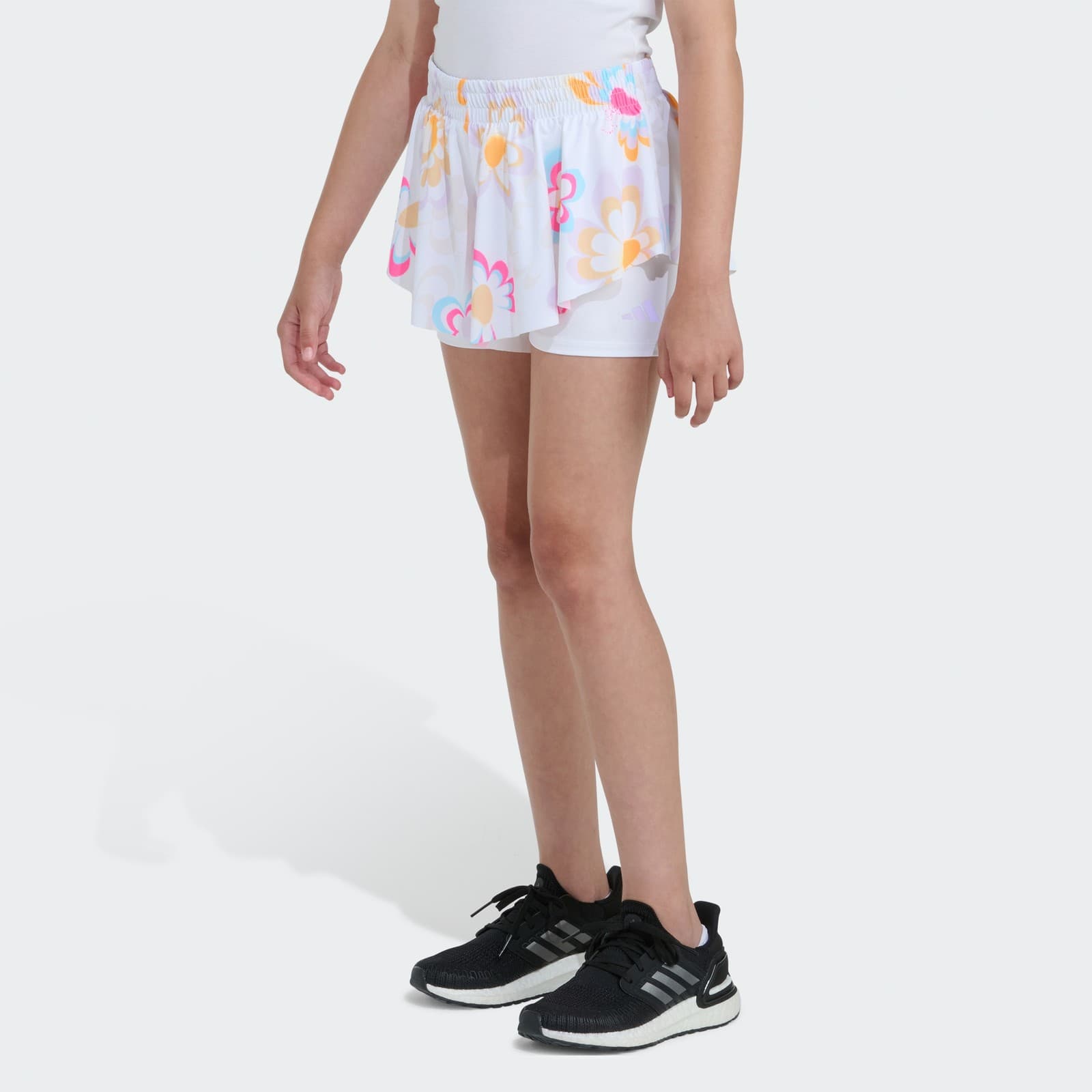 adidas Kids' AOP FLOWY SHORTS - White - Size M - Image 1